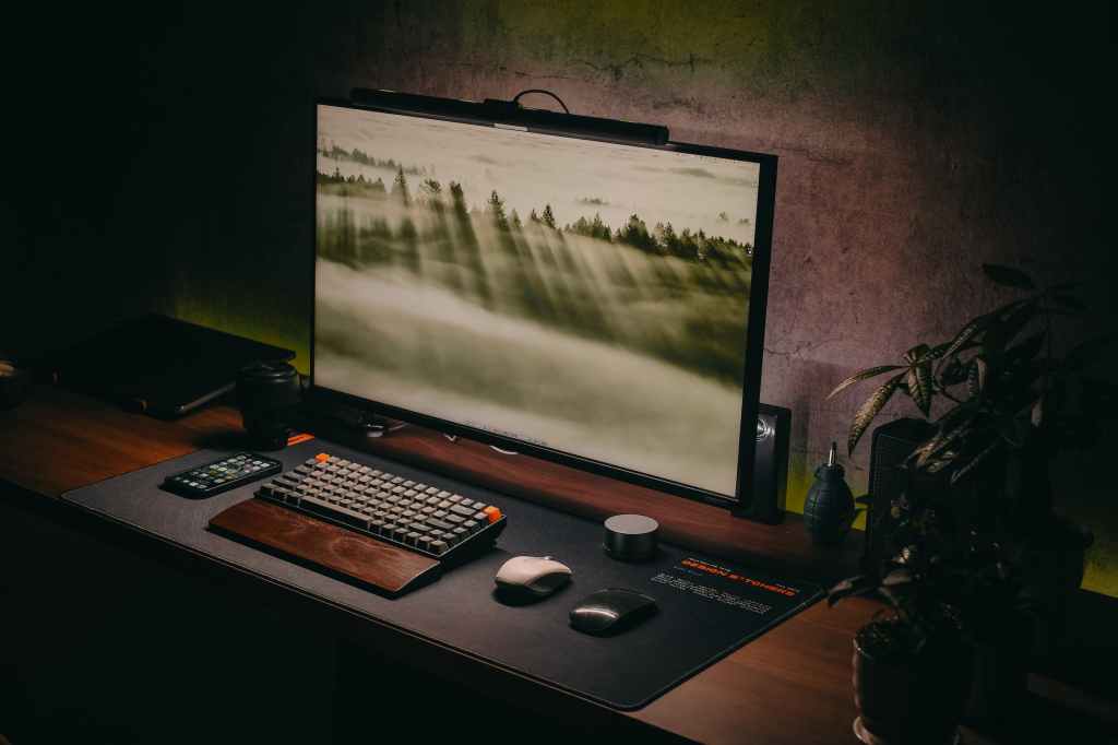 Upgrade Your Work-From-Home Setup 2023: Tips and Tricks for Increased Productivity and Comfort